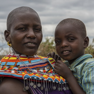 Kisima - Samburu lmuget - Woman with child